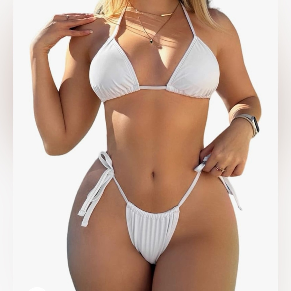 - NWT Cupshe ladies size L(12/14) string bikini two piece set.
